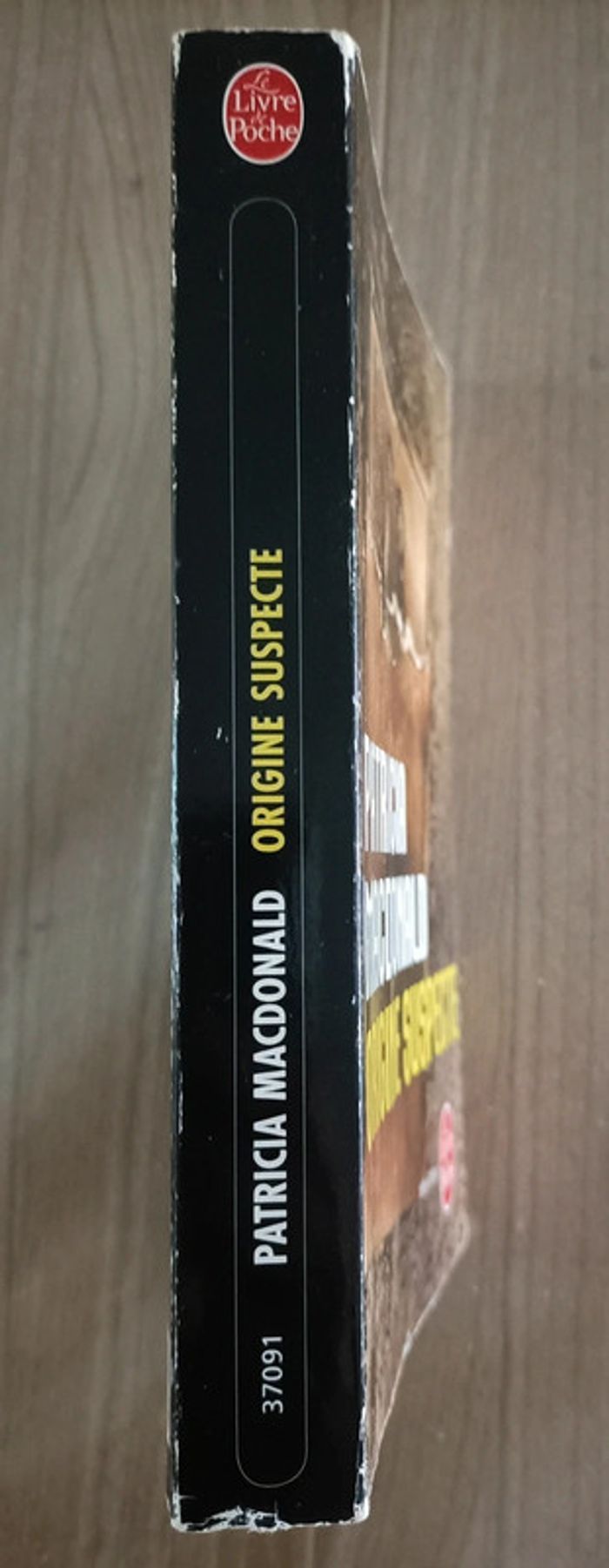 Livre origine suspecte - photo numéro 3