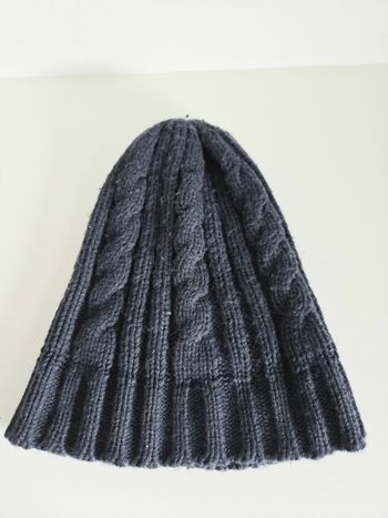 Bonnet en maille torsadée bleu marine – Taille 6-8 ans (55cm)