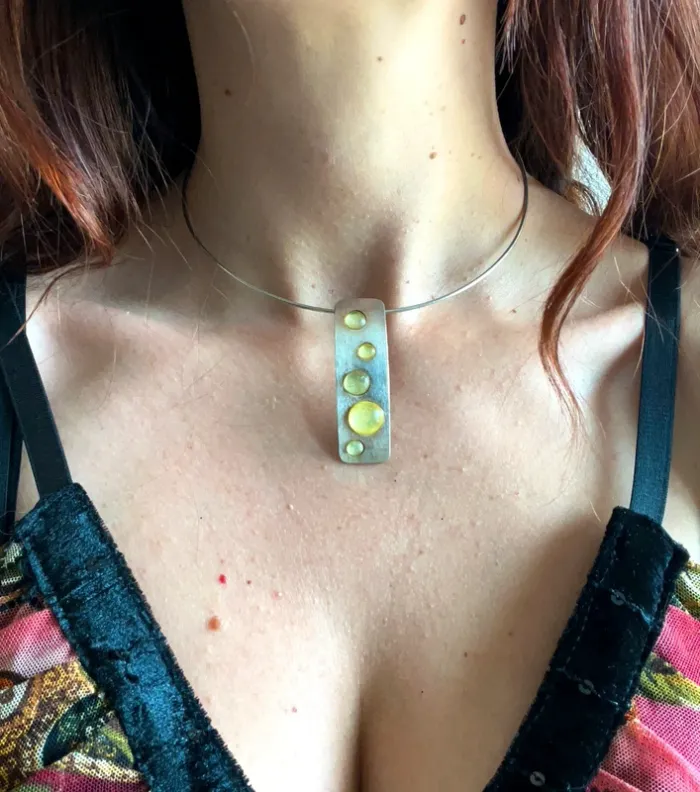 Collier ras de cou argenté pierres vert/jaune Fairygrunge y2k - photo numéro 2