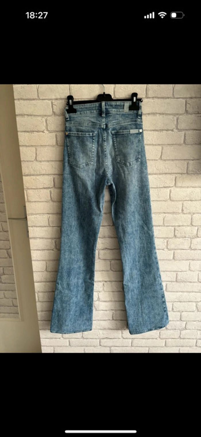 Jeans évasé 7 for all mankind taille 25 - photo numéro 2