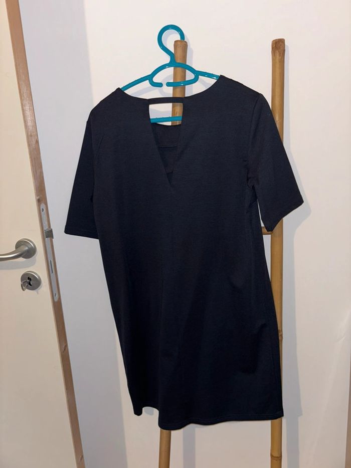 Robe bleu marine - photo numéro 2