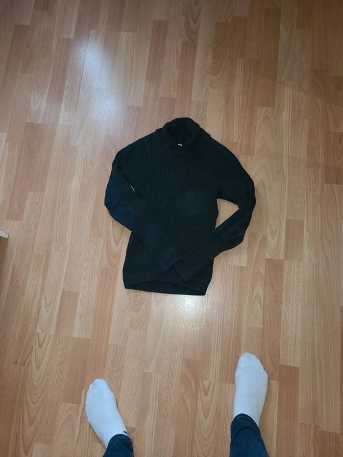 Pull bleu - photo numéro 2