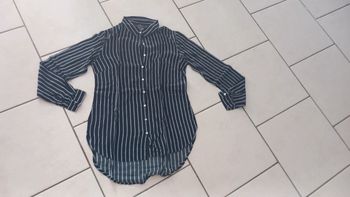 Chemise fluide marine et blanche rayée kiabi 36 tbe *