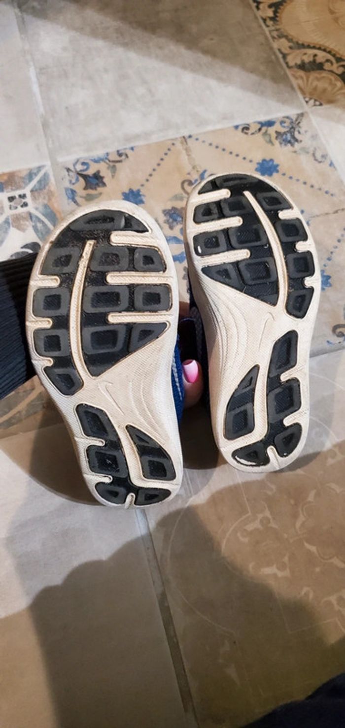 Basket Nike bleu - photo numéro 2