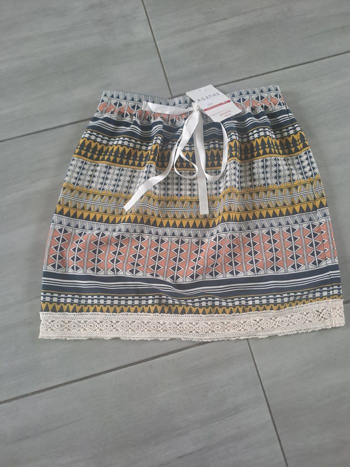 Jupe courte Multicolore Neuve Agathe Velmont Taille 38