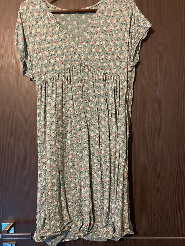 Robe lacomy fleuri