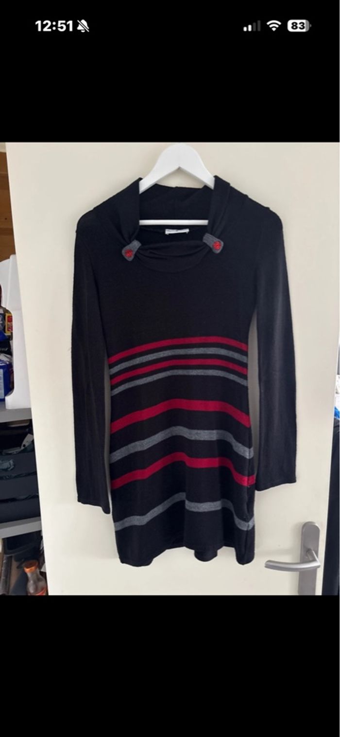 robe Cache Cache. Taille 36. S / 36 / 8 • Très bon état • Cache Cache - photo numéro 2