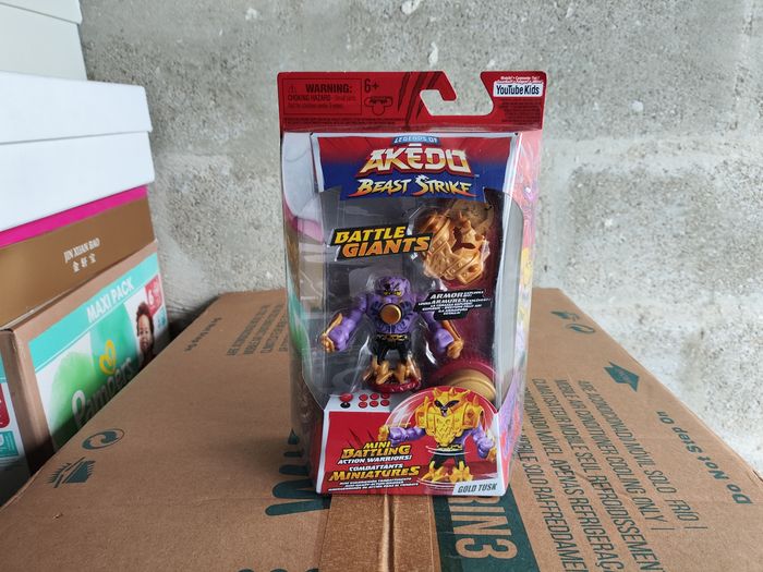 Figurine Akedo Giant Gold Tusk