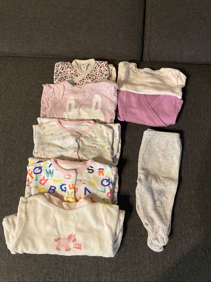 Lot d’environ 80 pièces vêtements bébé fille de 0-3 mois à 12-18 mois… - photo numéro 6