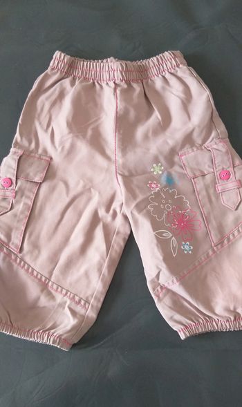 Pantalon beige à motif
