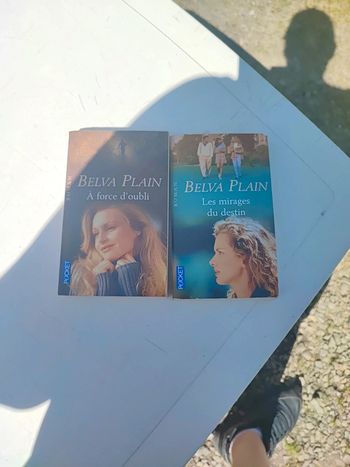 Lot de 2 livres de Belva Plain