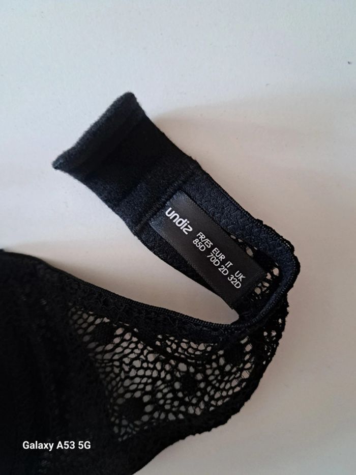 Soutien-gorge - photo numéro 2
