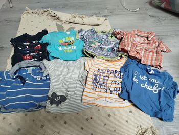 Lot de Tshirt manche courte garçon taille 6 mois