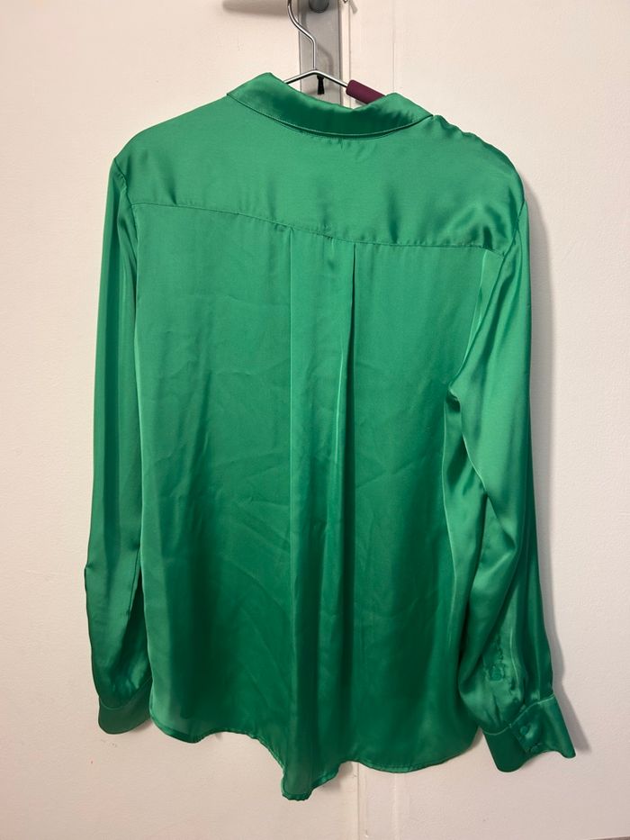 Chemise satin vert