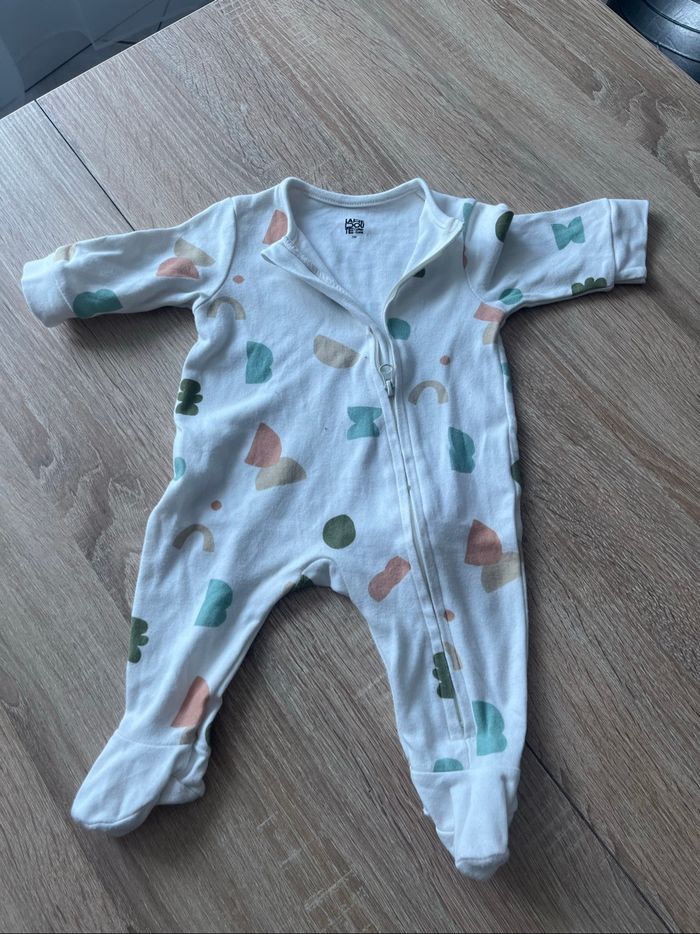 Lot 4 pyjamas d’été taille 3mois - photo numéro 2