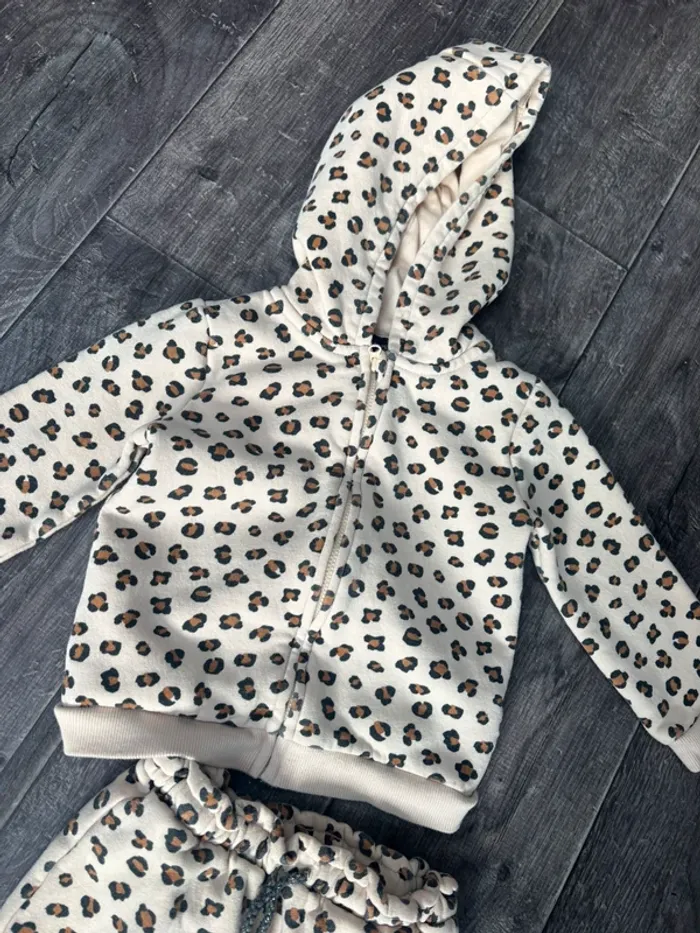 Ensemble leopard fille jogging 36 mois - photo numéro 2