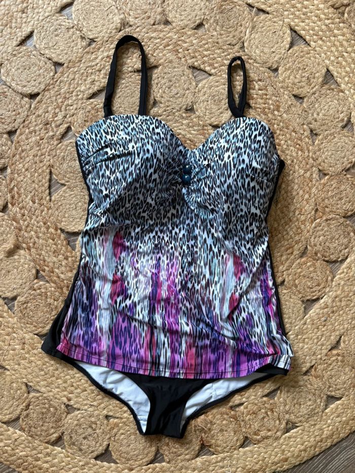 Maillot de bain à motif léopard shorty - rembourrés - taille 50 - comme neuf - photo numéro 3