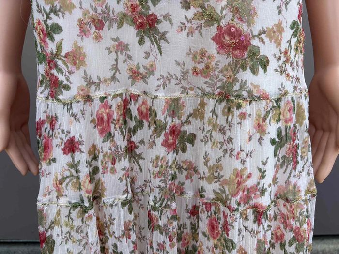 Robe fleurie romantique à dentelle – Taille S – Très bon état - photo numéro 4
