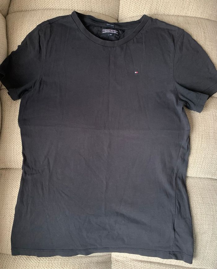 Te shirt marine Tommy Hilfiger 14 ans