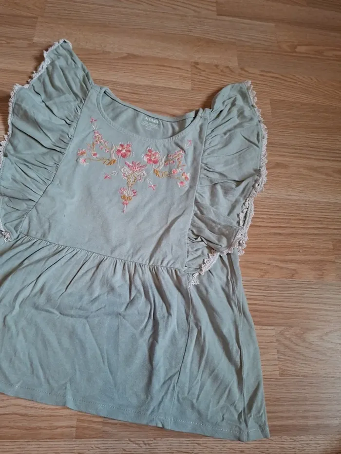 Tee-shirt froufrous - photo numéro 3