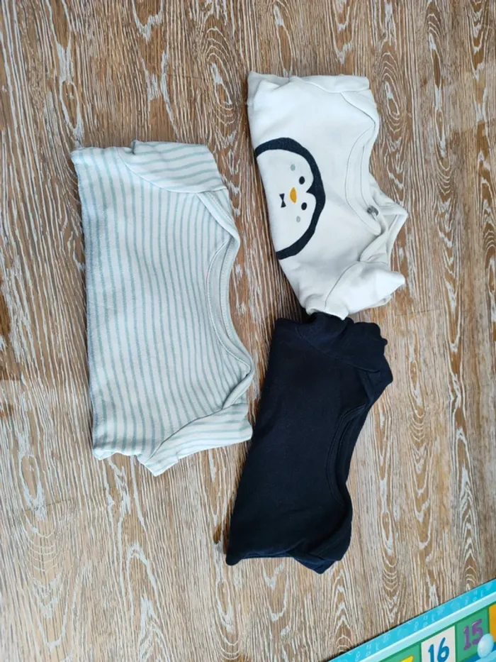 🍁 lot de 5 bodies manches longues taille 18 mois 🍁