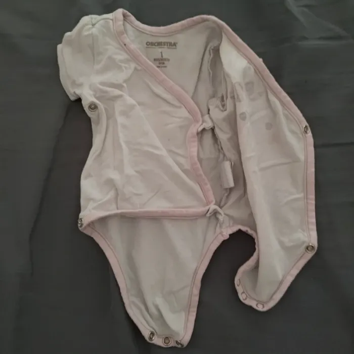 Lot 3 bodies 1 mois rose et blanc - photo numéro 7
