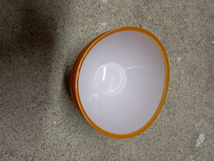 Bols  en plastique jaune et blanc - photo numéro 3
