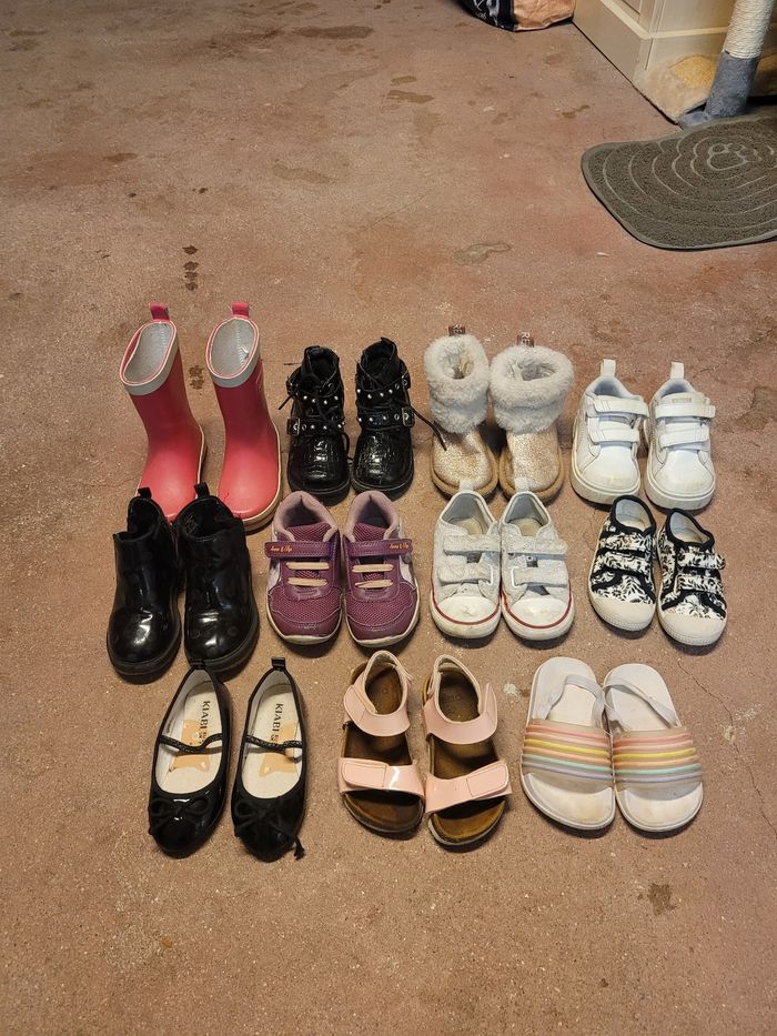 Lot chaussures enfant fille T24