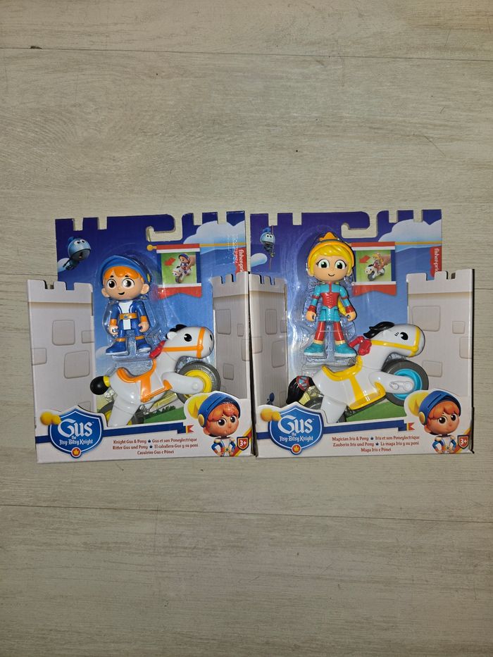Gus fisher price  neufs 2 motos et 2 personnages