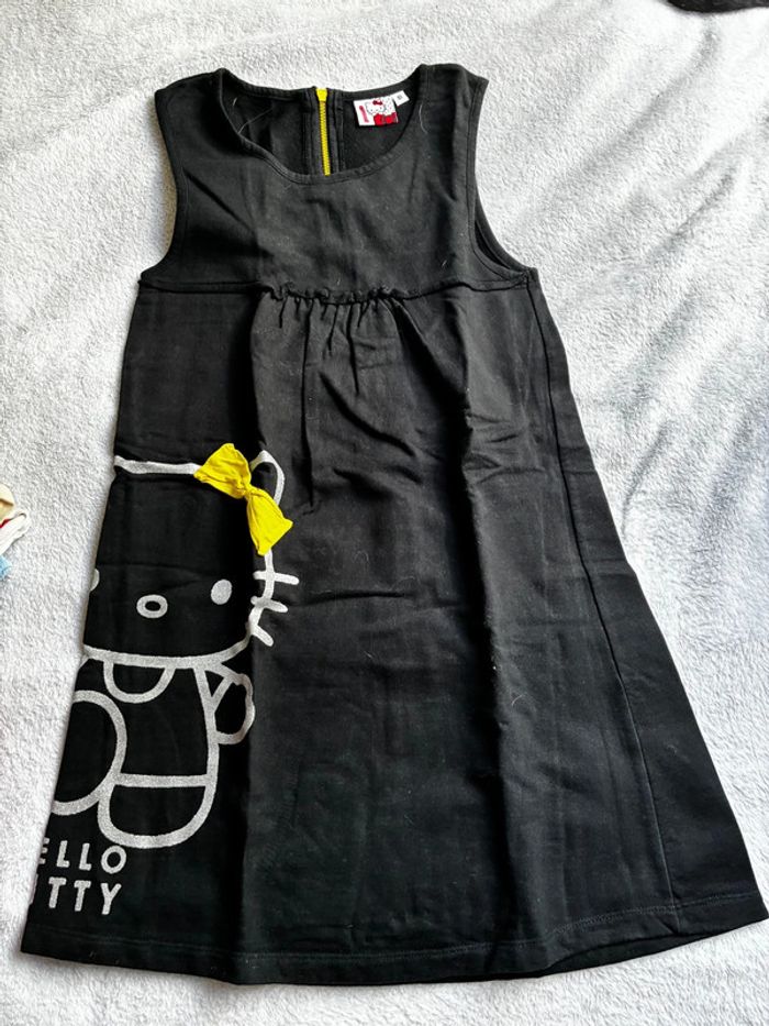 Robe noir hello kitty - photo numéro 2