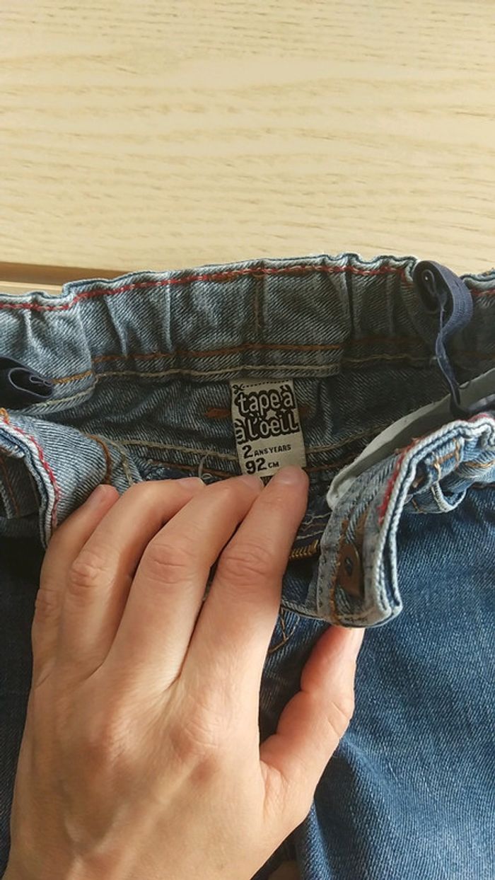 Jean tape à l'oeil 2 ans - photo numéro 2