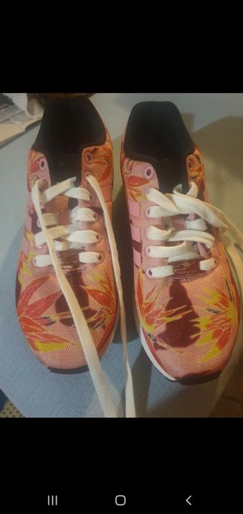 baskets Adidas Femme parfait état