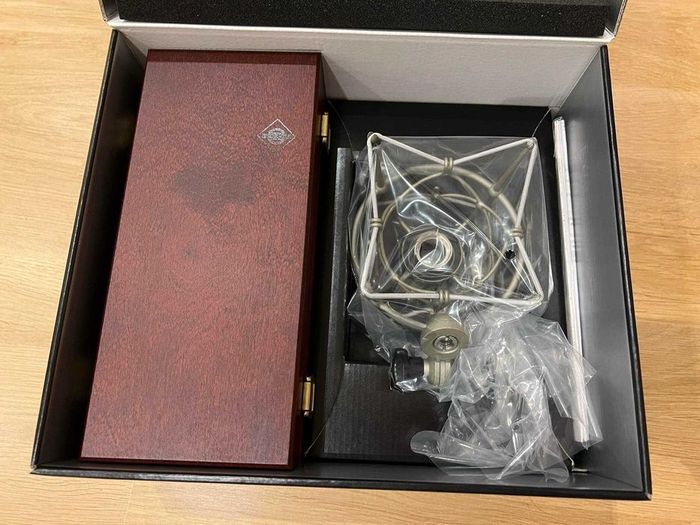 Neumann U 87 Ai Studio Set Micro Neuf