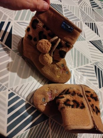 Chaussons fille dora
