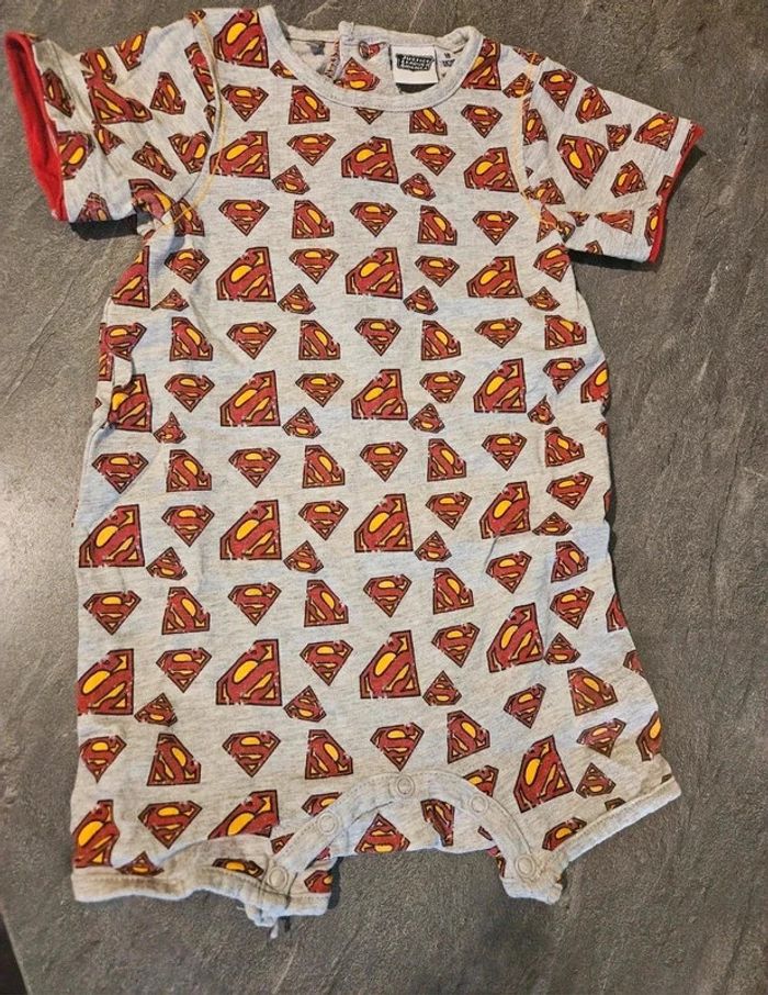 Combishort bébé superman taille 18mois