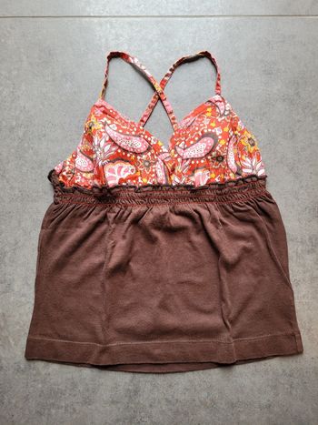Top croisé dans le dos marron et fleuri