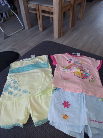 Lot de 2 ensembles.