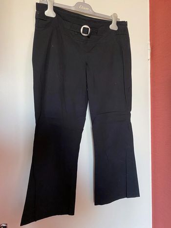 Pantacourt noir taille 42