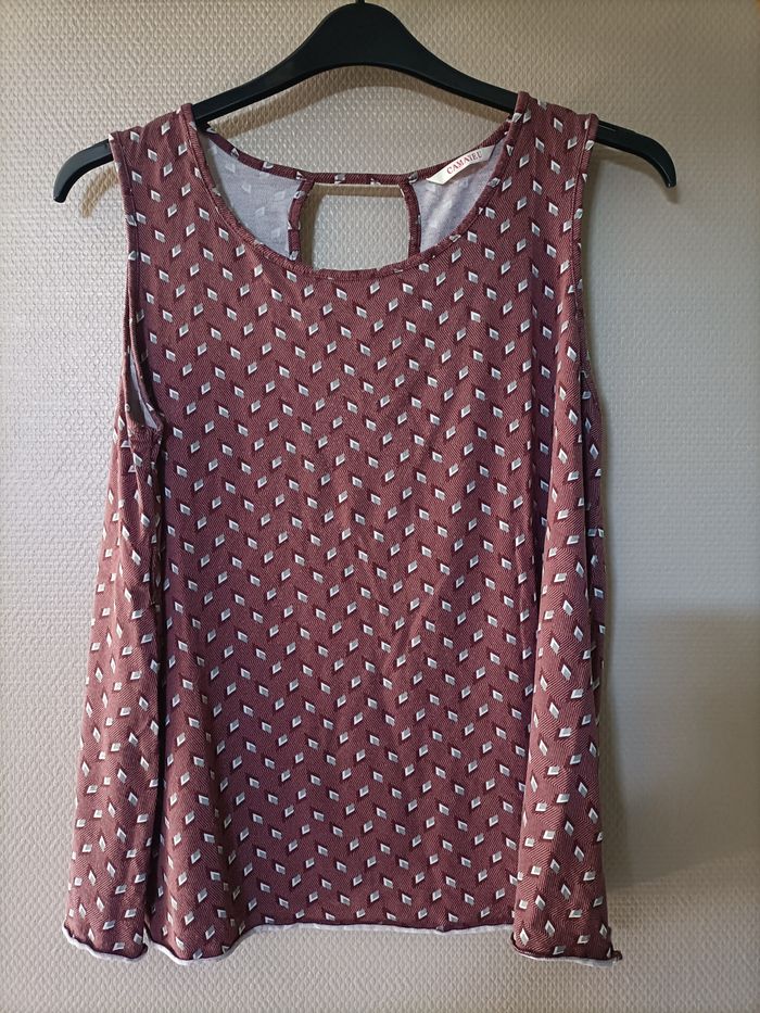 Débardeur bordeaux violet motif géométrique