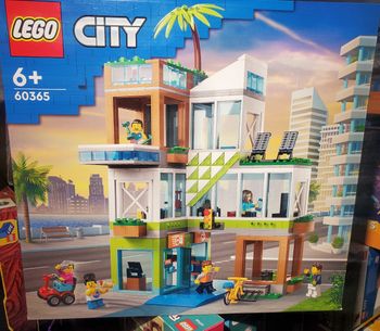 LEGO 60365 City - L'immeuble d'habitation.
