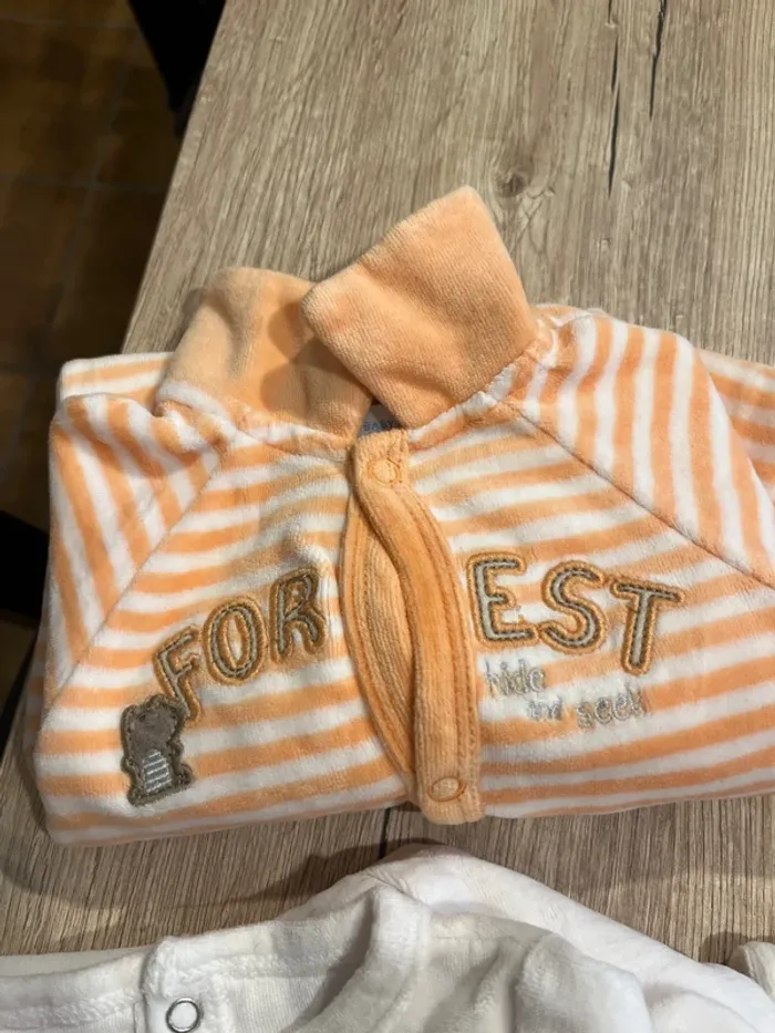 Lot pyjamas épais et légers - photo numéro 2