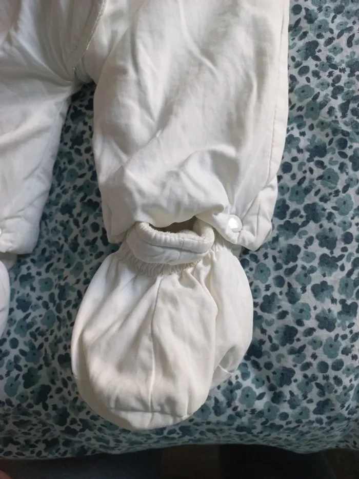 Combinaison bébé blanche 6 mois - photo numéro 4