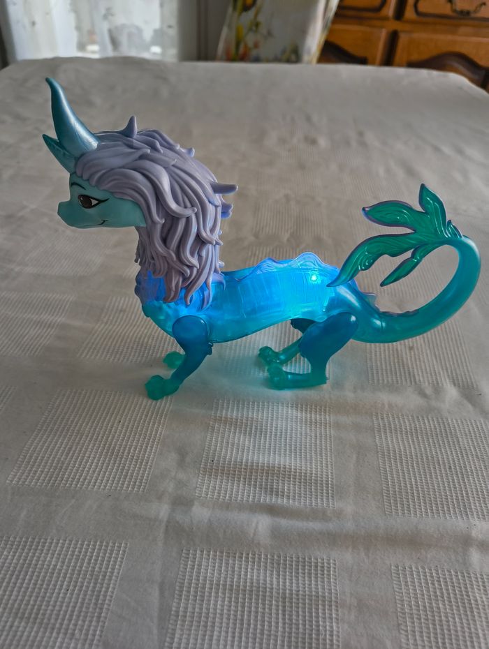 Dragon sisu raya lumineux - photo numéro 2