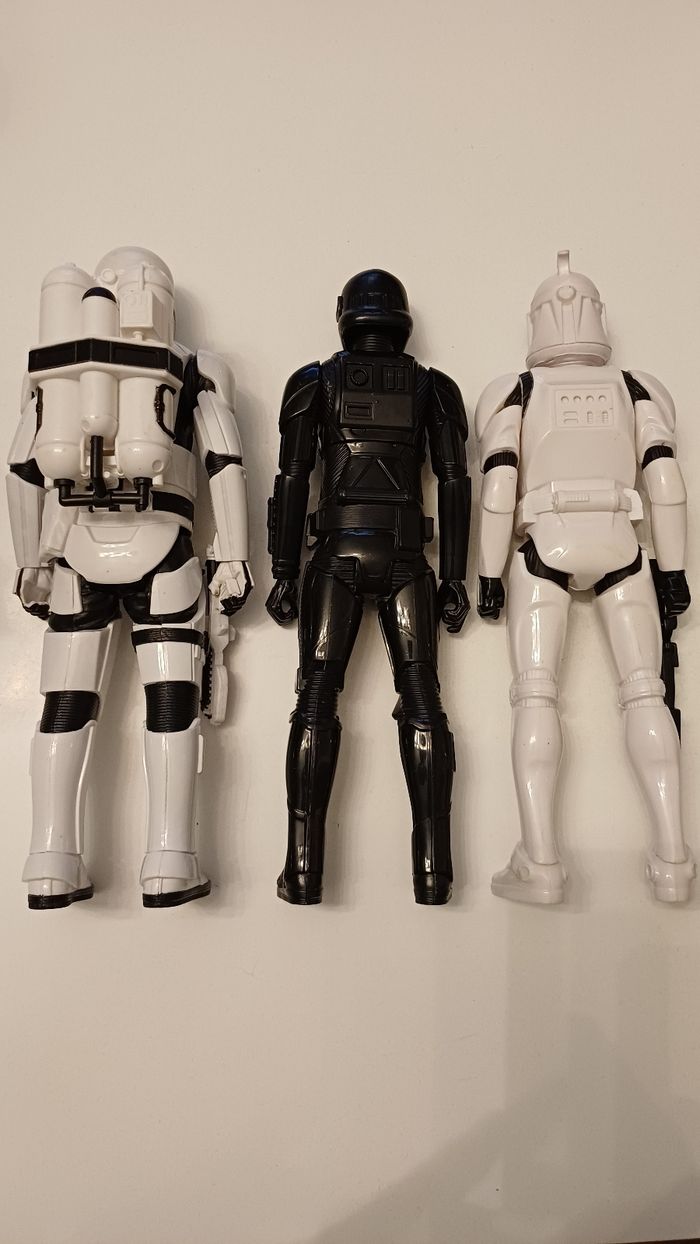 Lot de 3 figurines Trooper starwars - photo numéro 3