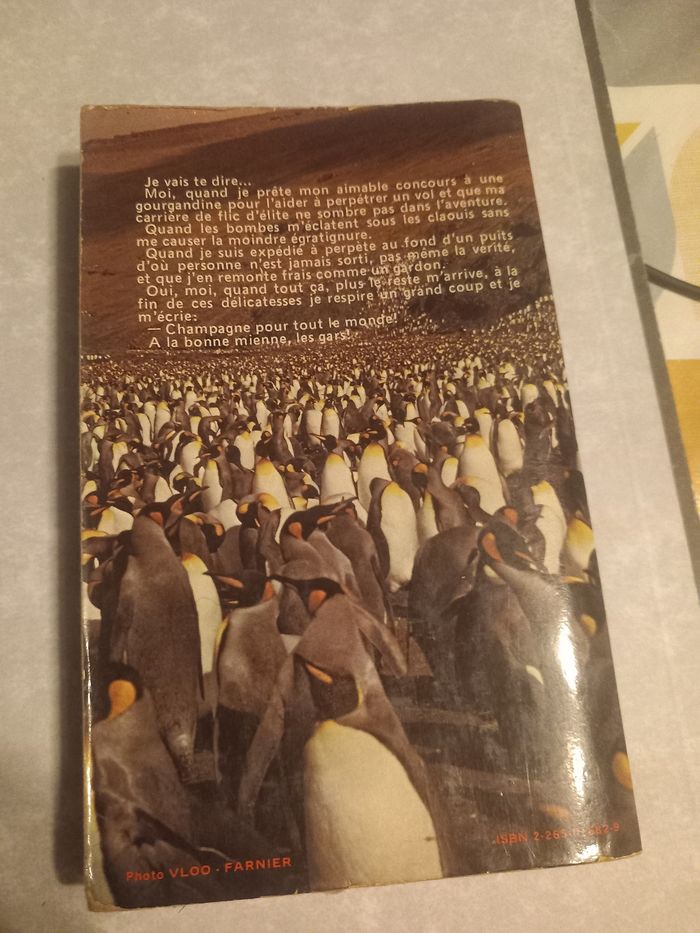 San Antonio,  Champagne pour tout le monde - photo numéro 3