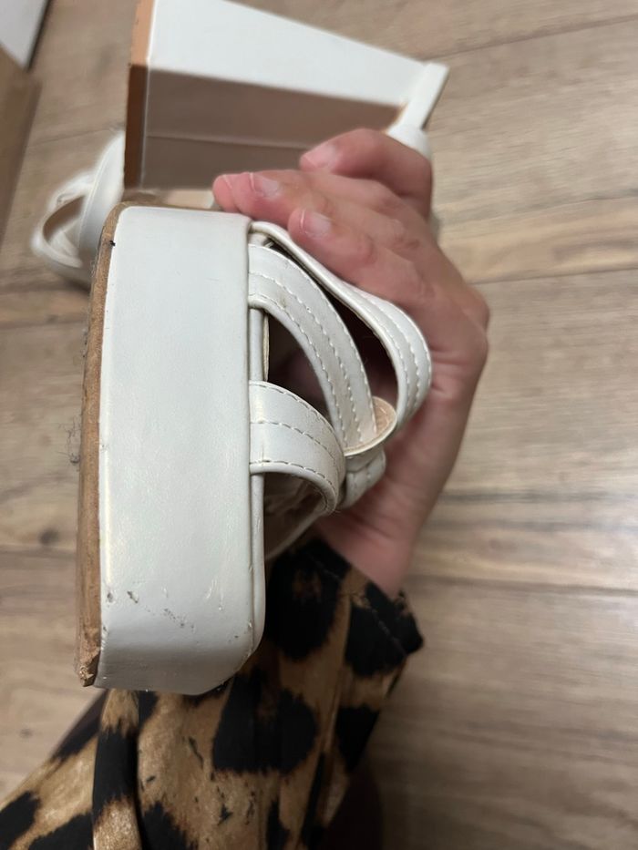 Sandales à talons