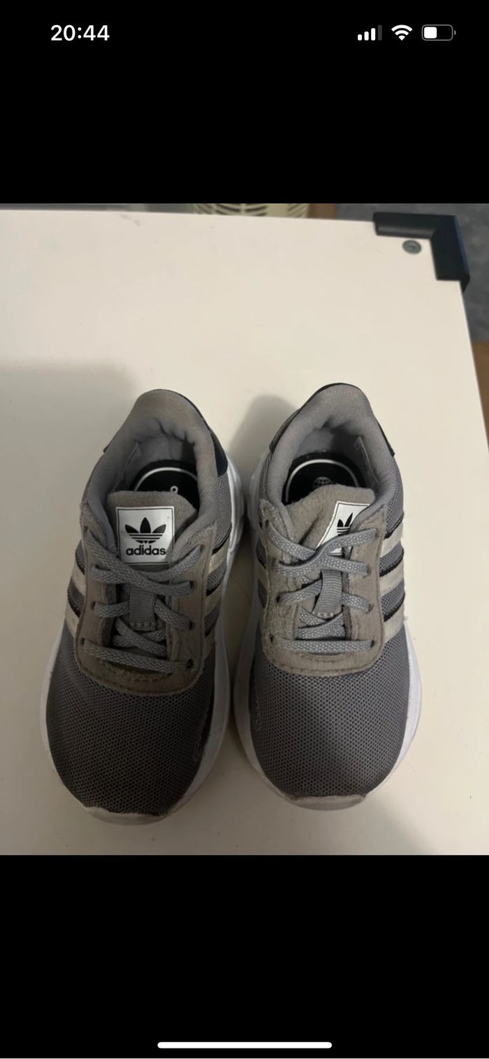 Baskets adidas - photo numéro 4