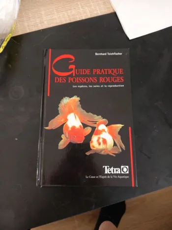 Magnifique livre guide du poisson rouge