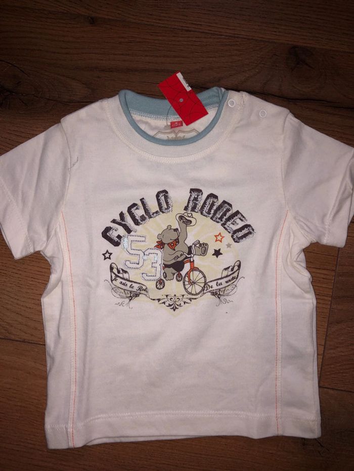 T short garçon 9 mois 🌺 neuf avec étiquette