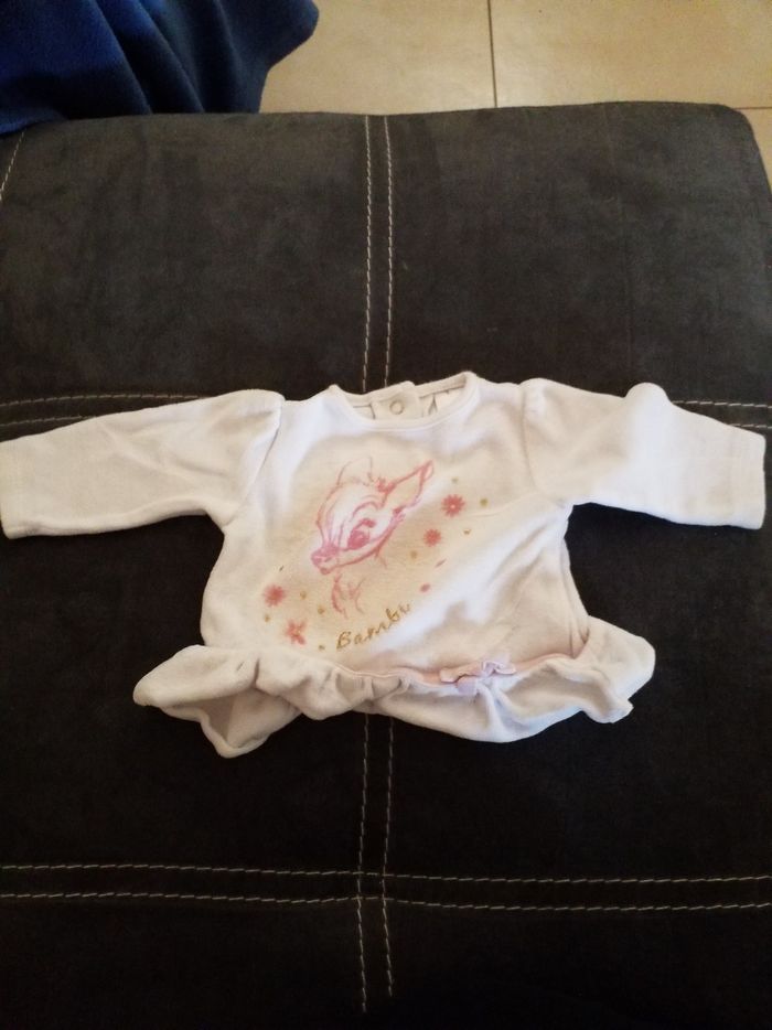 Lot: ensemble Mini + 1 haut pyjama et 1 haut Mini 1 mois - photo numéro 3